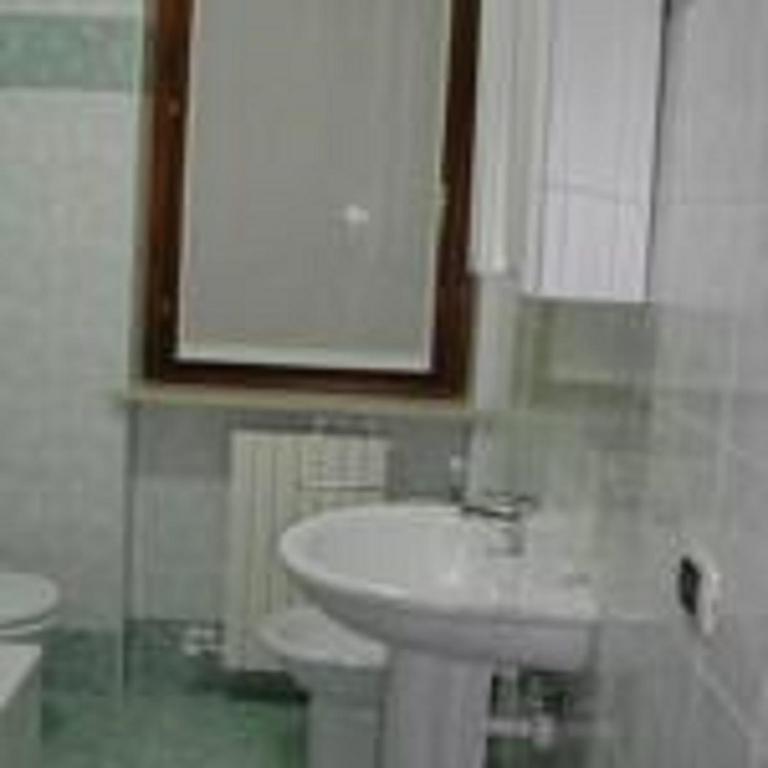 Casa Lavoro Vancanza Apartment Castelnuovo del Garda Bilik gambar