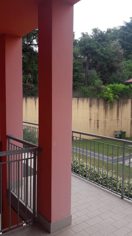Casa Lavoro Vancanza Apartment Castelnuovo del Garda Luaran gambar